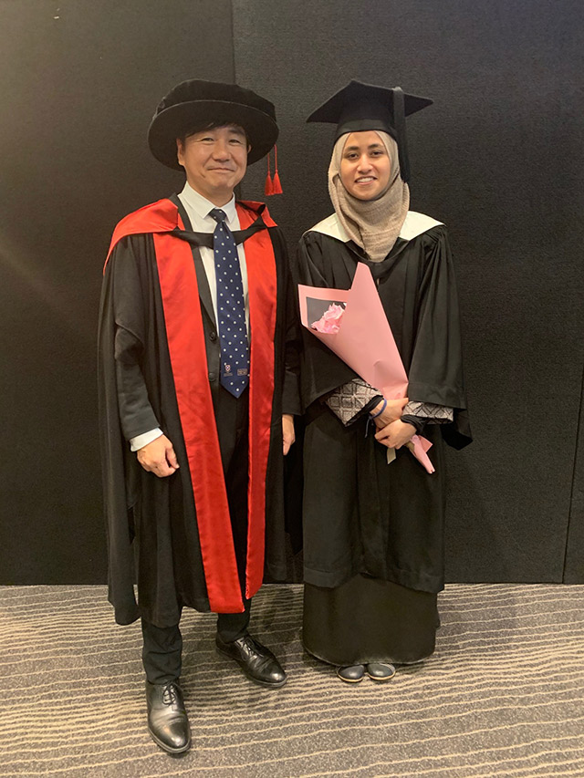 Ms. Abdul Ghani with Prof. Nogita.